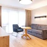 מלון Glanz & Glory