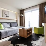 Glanz & Glory Hotel 4*