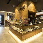 Hotel Glanz & Glory Hotel 4*