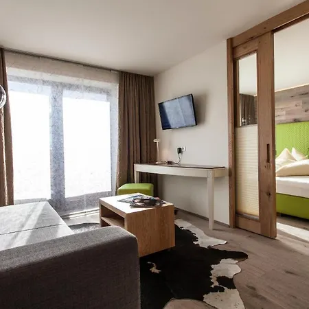 Glanz & Glory Hotel Hotel