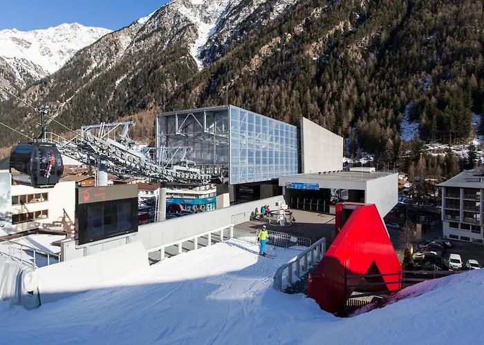 Glanz & Glory Hotel 4*