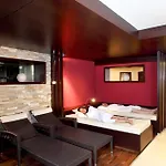 Отель Glanz & Glory Hotel