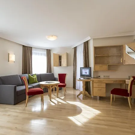Hotel Stefan 4*